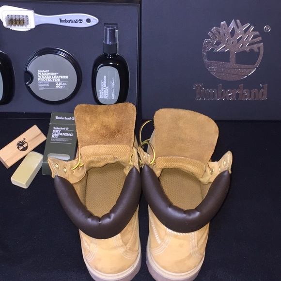 Timberland Classic Boots Women’s Size 9 - Picture 6 of 8